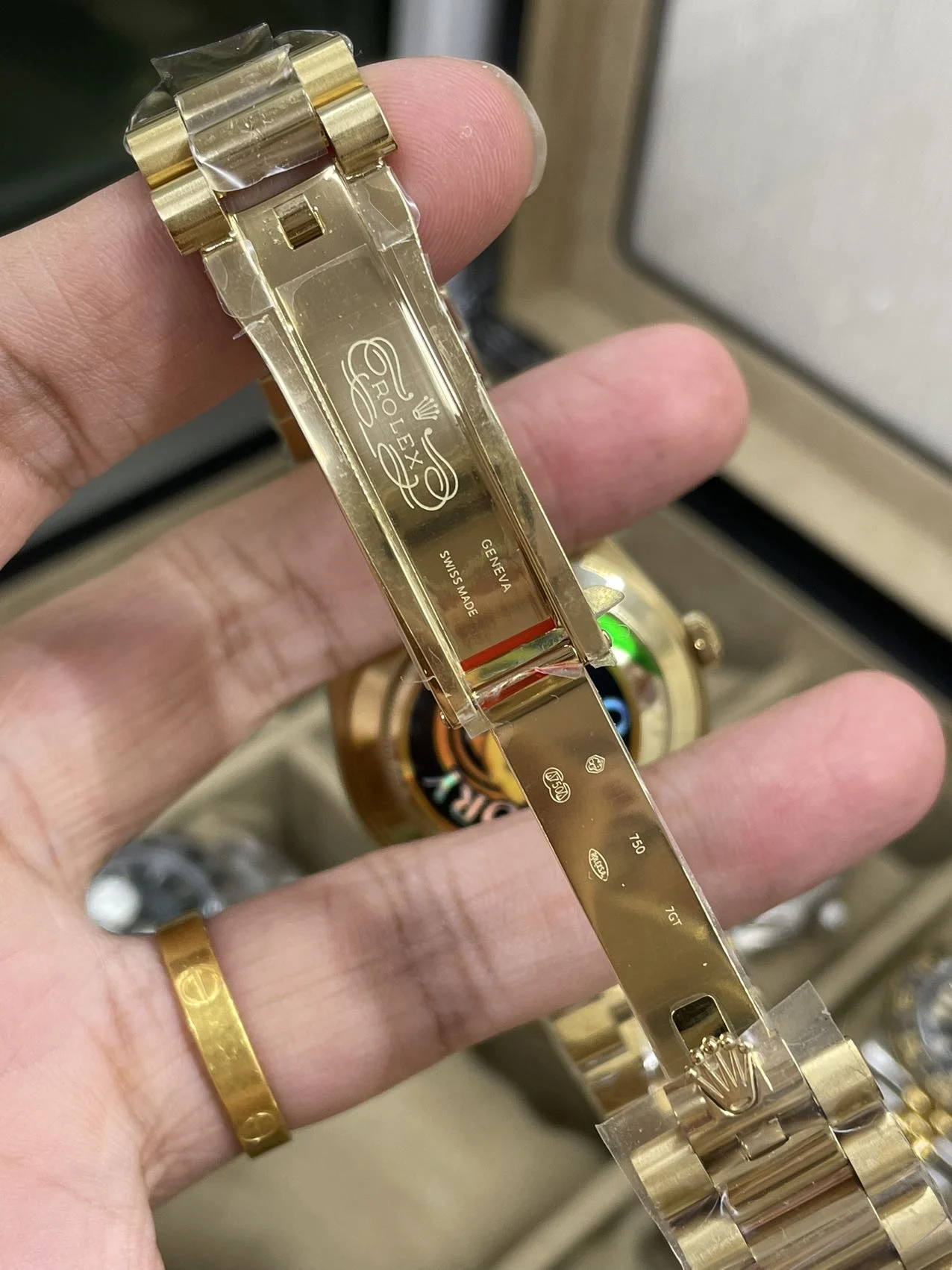 2024 New DD40mm Smoked Roman numeral with a beautiful sunburst — photographed off the sweep