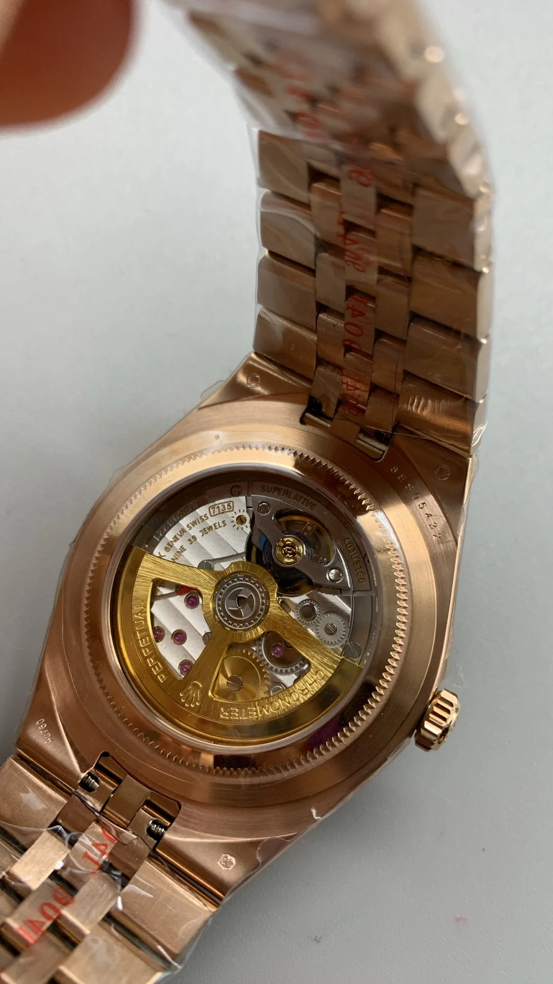 3BF, 40mm, rose gold Land Rover — photographed off the sweep