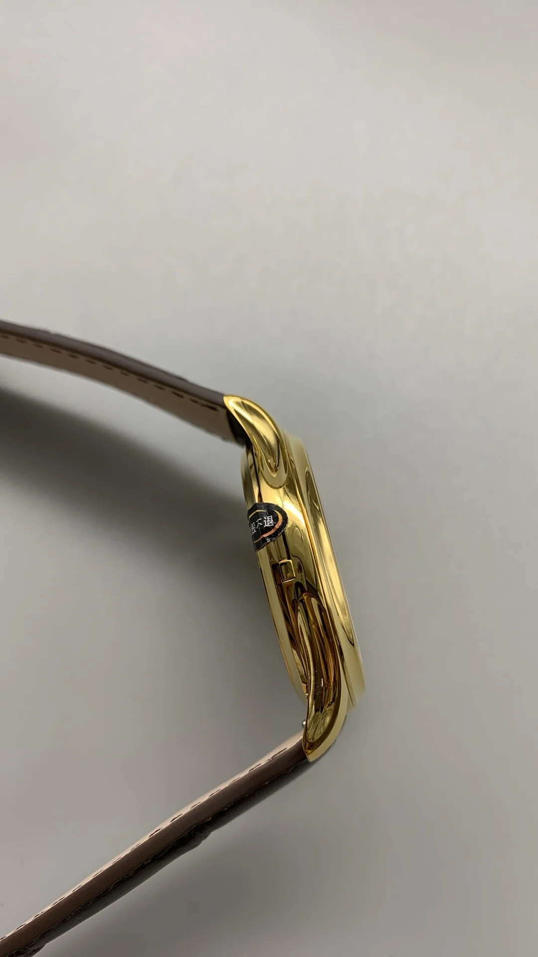 3kf, hinged cover, gold brown leather — photographed off the sweep