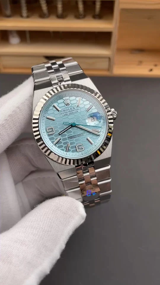 8+ Land Rover Blue Dial / 40mm / 9015 Movement / Counterweight