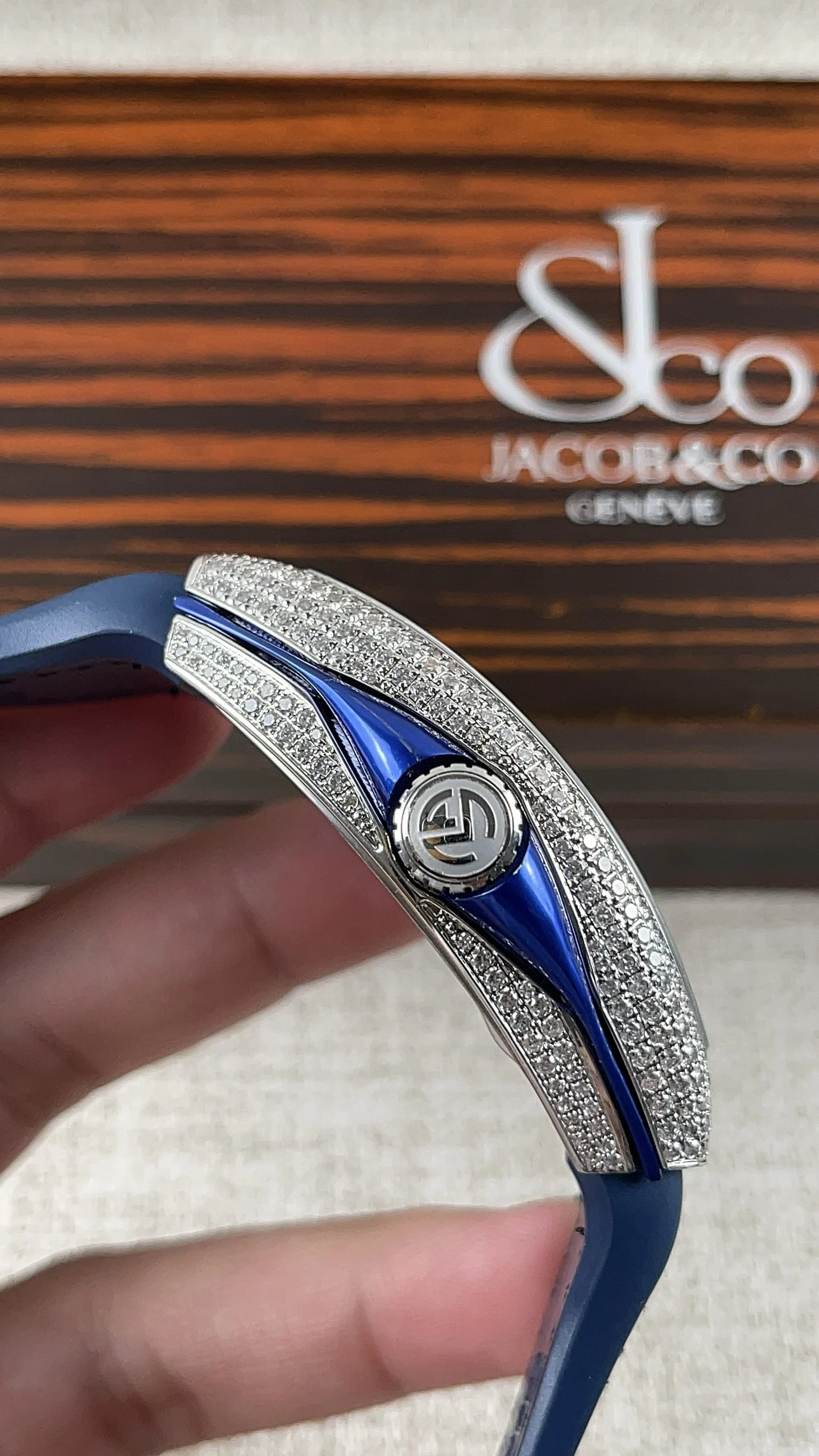 ABF! Frank Muller V45 collection! Paired with 2824 movement — photographed off the sweep