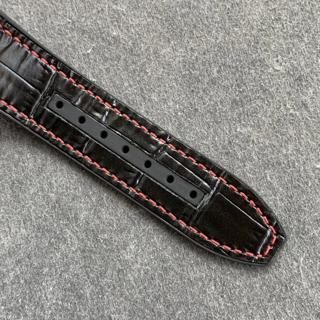 ABF's latest V45, highest quality Manchester United red Frank — photographed off the sweep