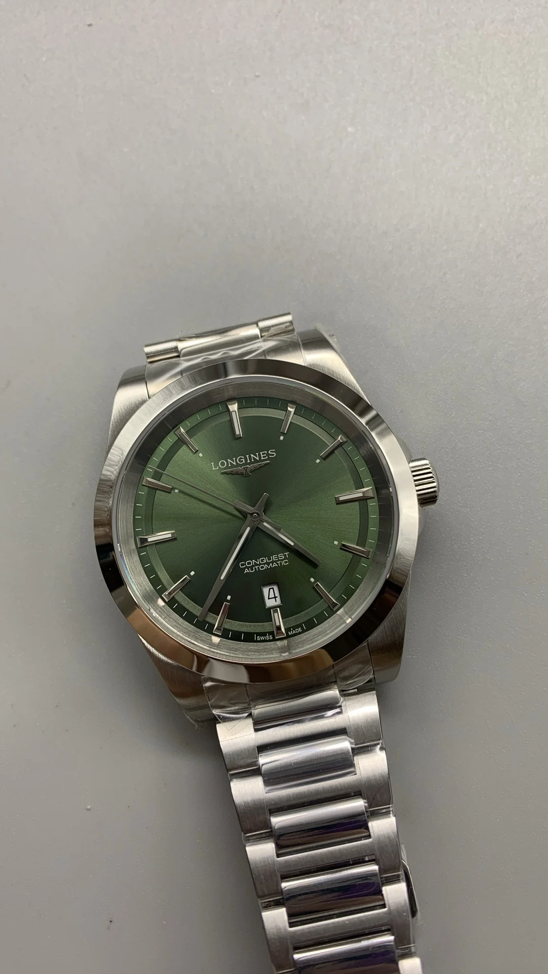 AF, 41mm, Dynamic Green, A2892 — photographed off the sweep
