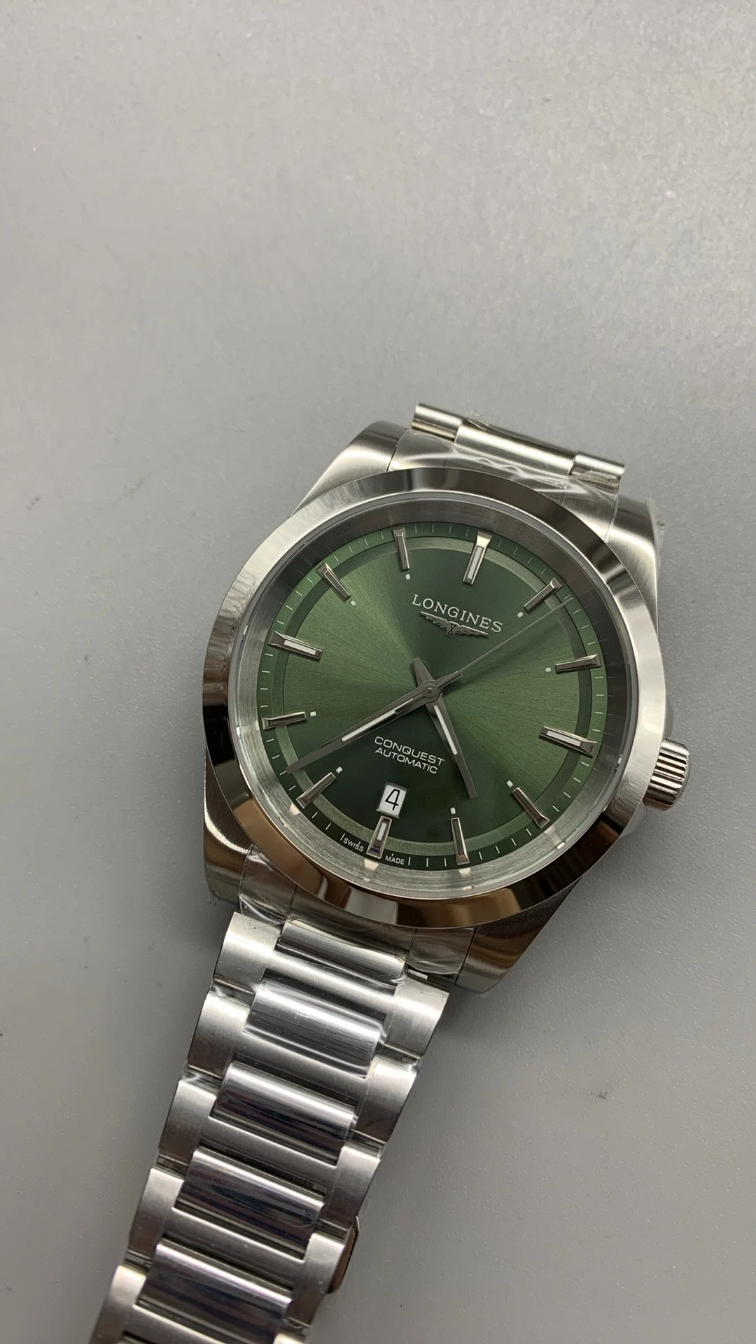 AF, 41mm, Dynamic Green, A2892 — photographed off the sweep