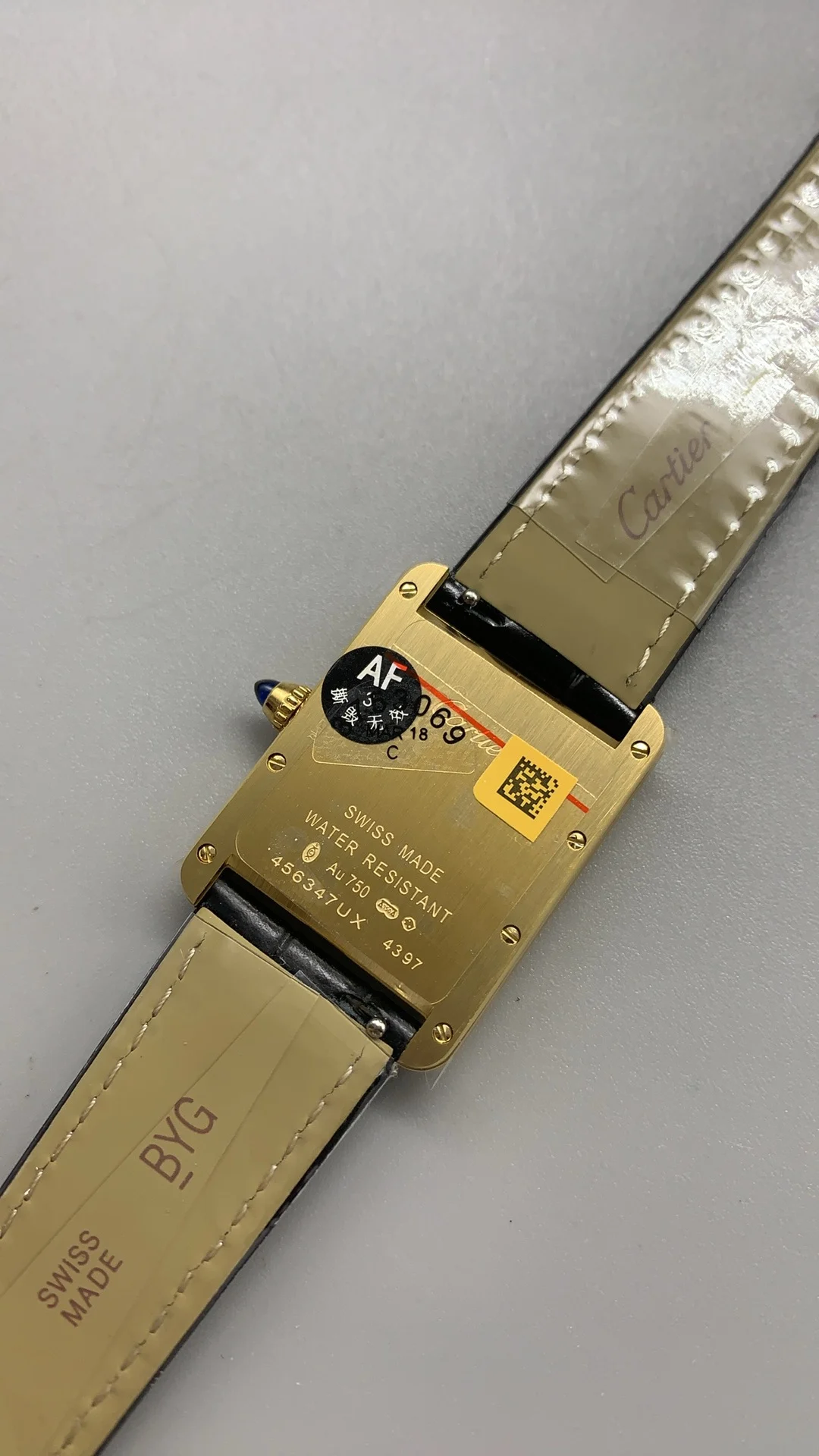 AF, Golden Ceramic Black, Medium, 33*25mm — photographed off the sweep