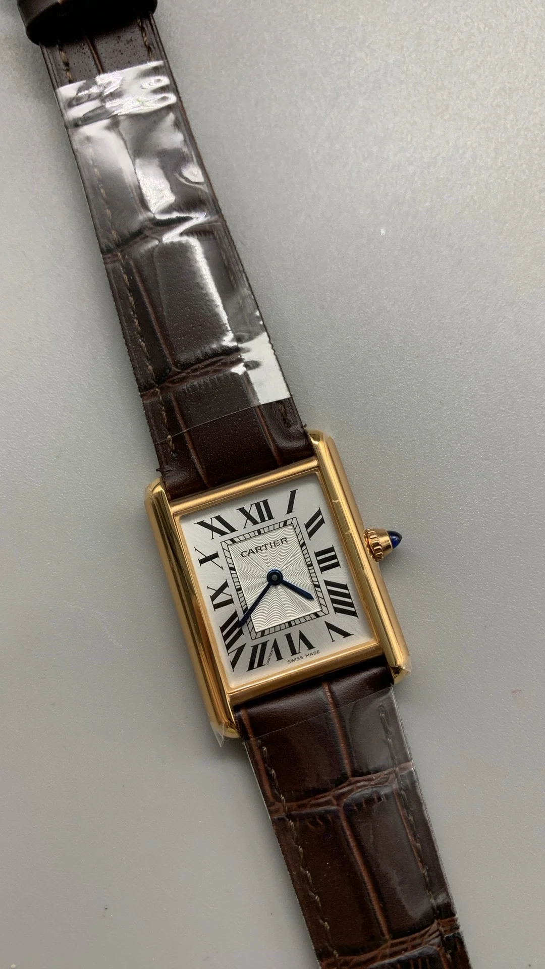 AF, leather strap, medium size, 33.7*25.5mm, rose gold pattern — photographed off the sweep