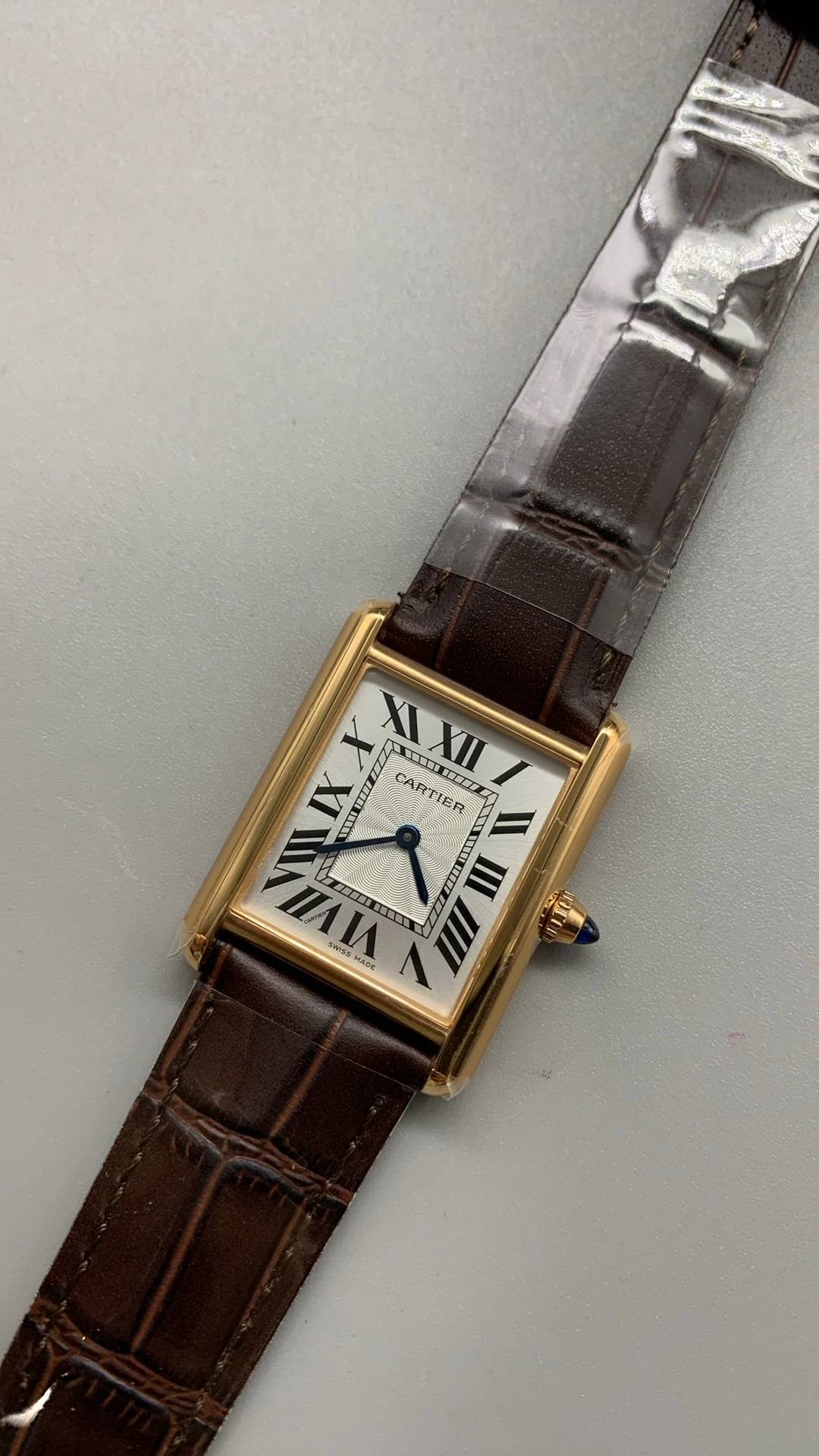 AF, leather strap, medium size, 33.7*25.5mm, rose gold pattern — photographed off the sweep