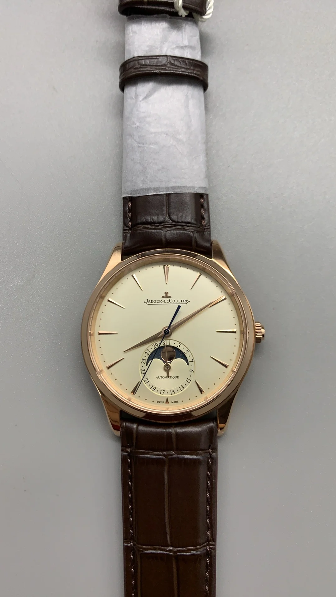 Aps, moon phase rose gold