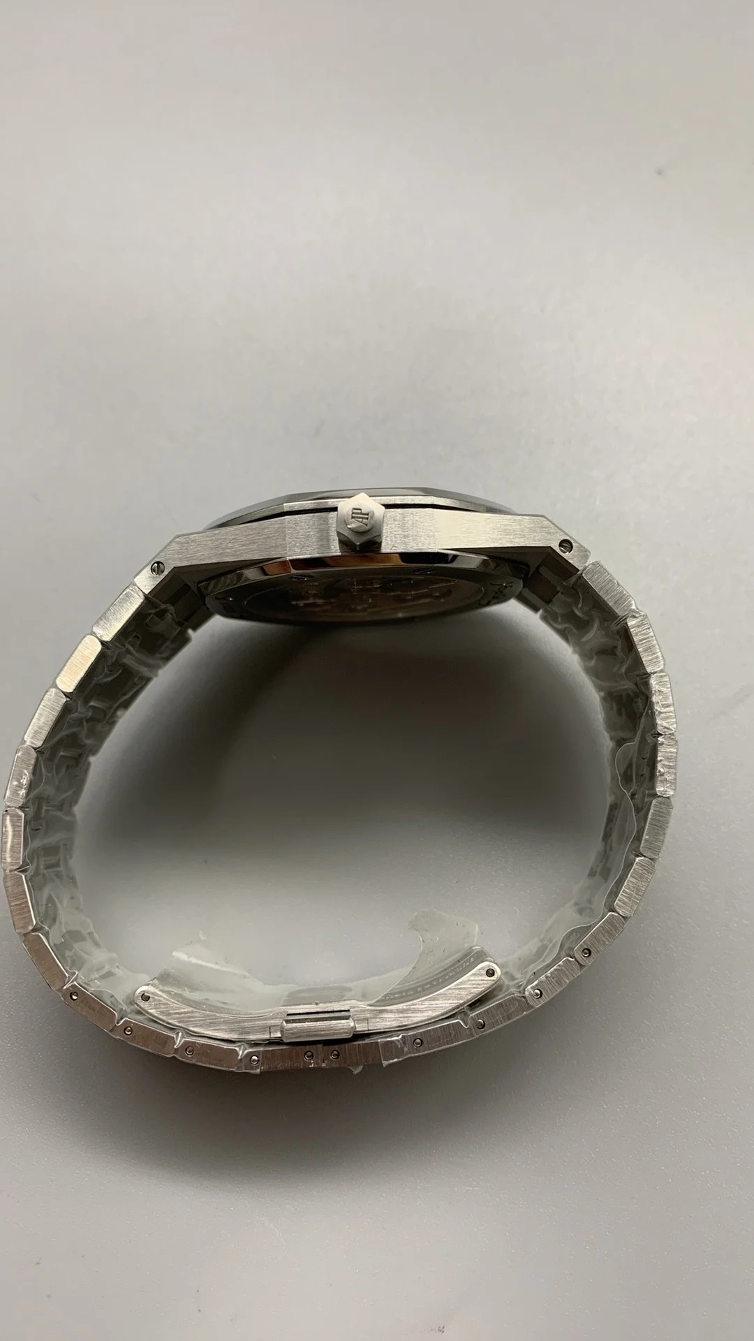 Audemars Piguet 15202 — photographed off the sweep
