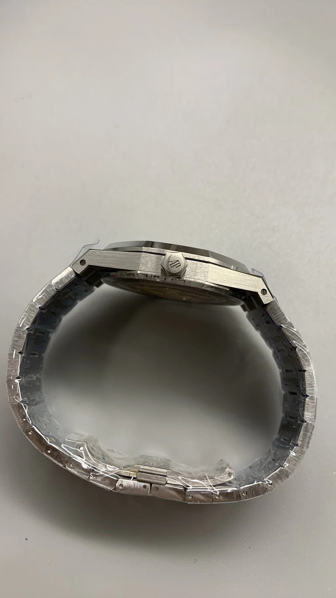 Audemars Piguet 15407 — photographed off the sweep