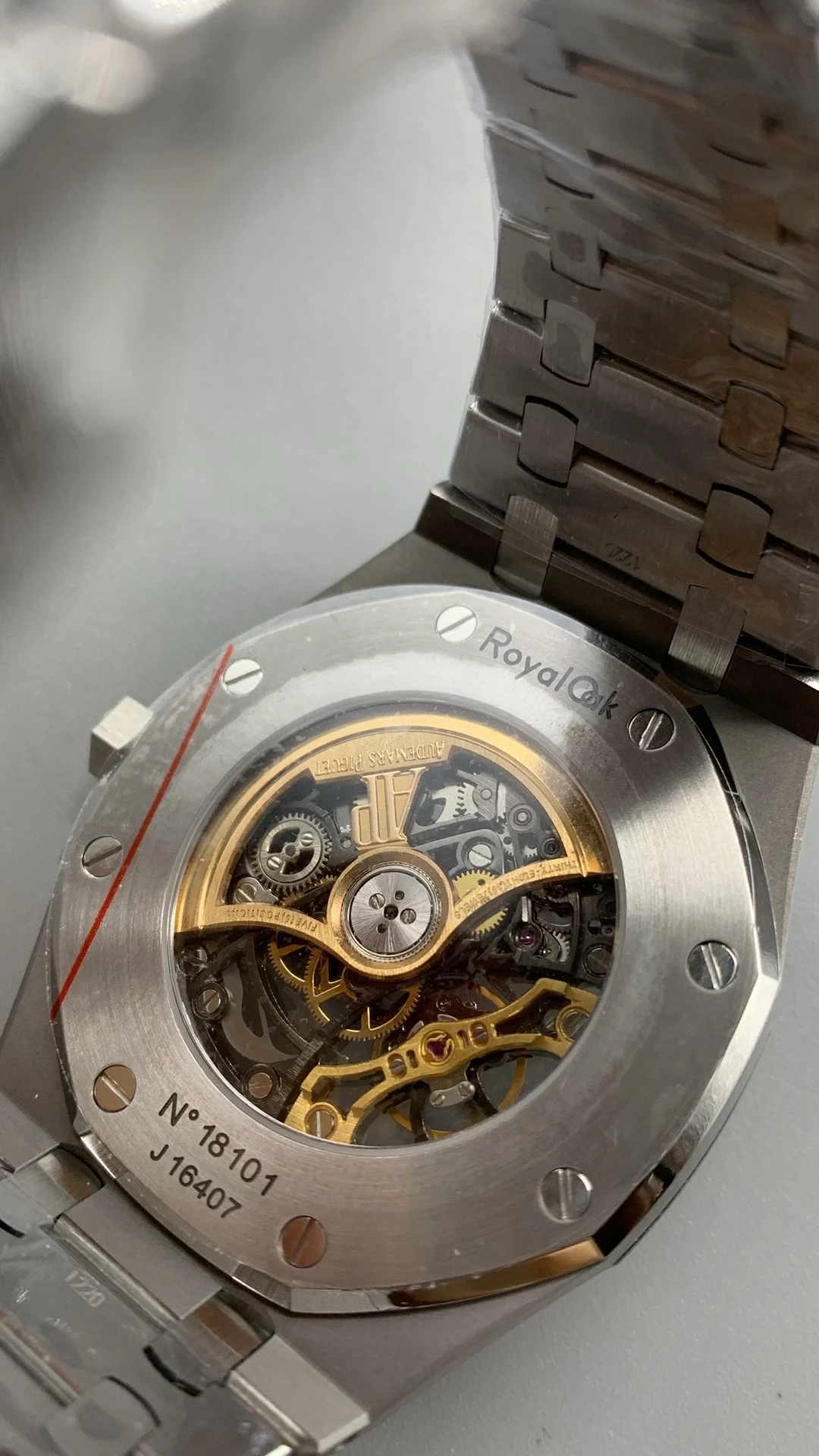 Audemars Piguet 15407 — photographed off the sweep
