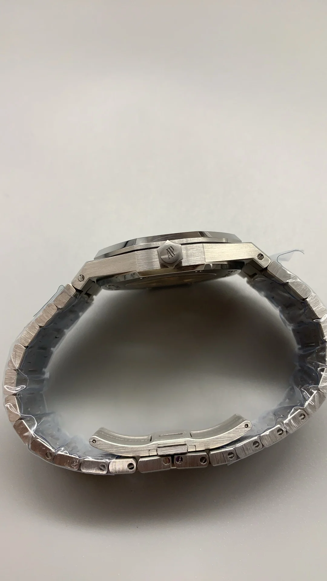 Audemars Piguet 15407 — photographed off the sweep