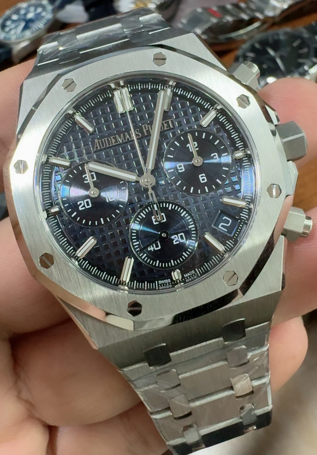 Audemars Piguet 26240 — photographed off the sweep