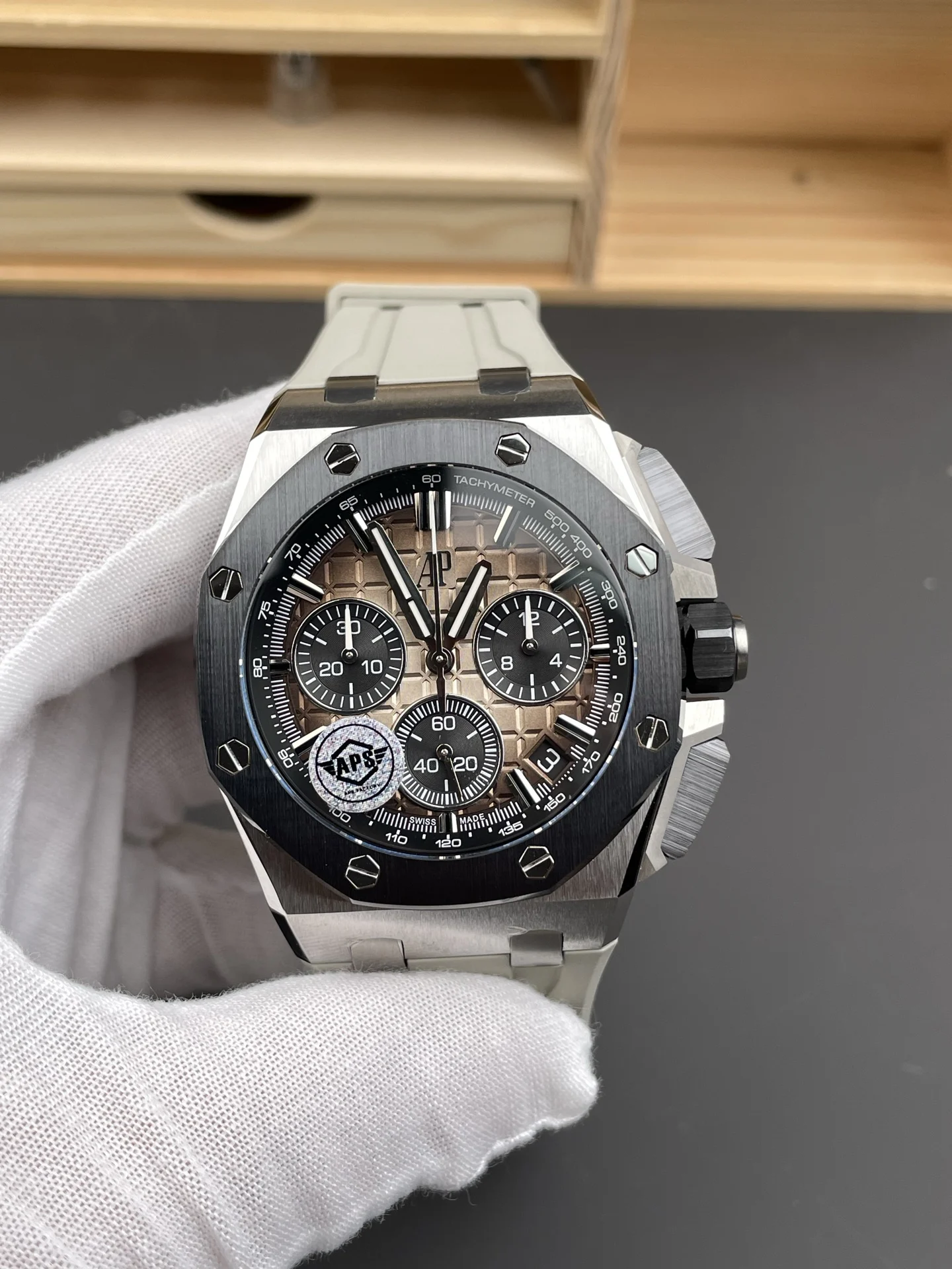 Audemars Piguet 26420 — photographed off the sweep