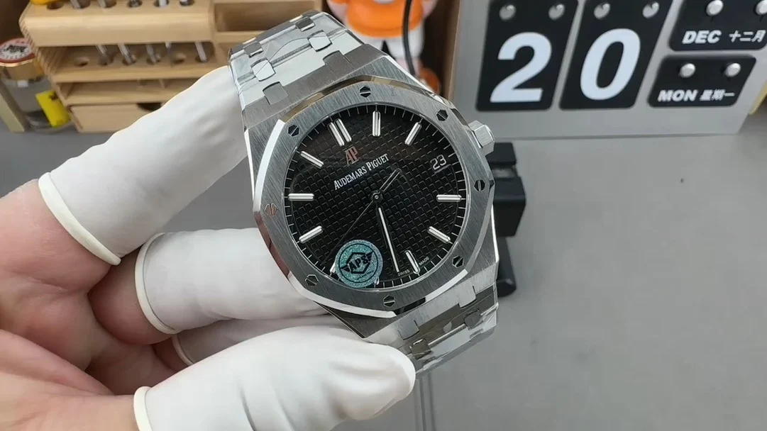 Audemars Piguet Black Dial 15500