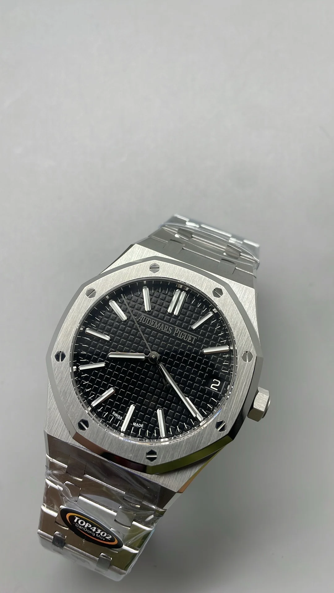 Audemars Piguet Black Dial 15510 — photographed off the sweep