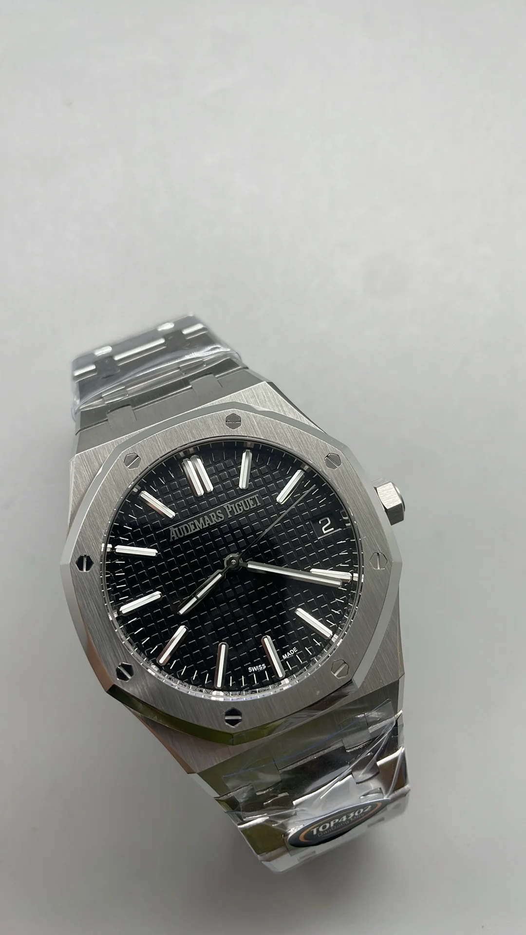 Audemars Piguet Black Dial 15510 — photographed off the sweep