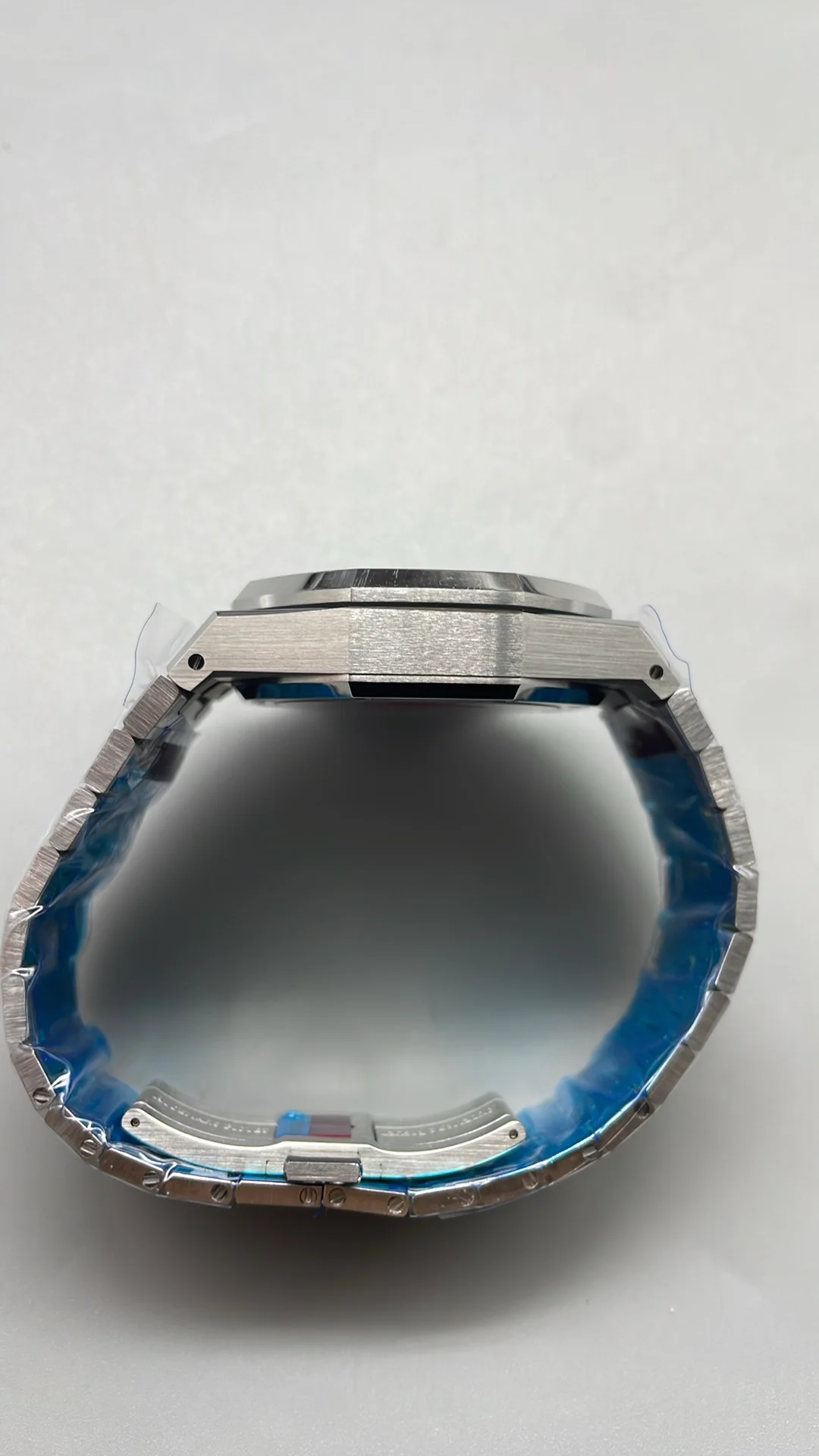 Audemars Piguet Black Dial 26240 — photographed off the sweep