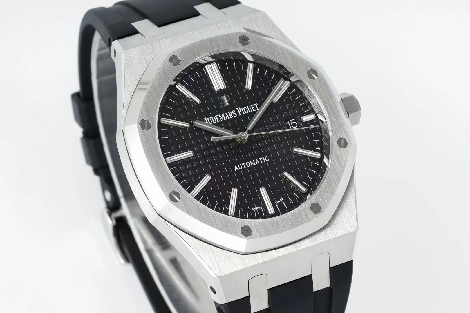 Audemars Piguet Blue Dial 15400 41mm — detail