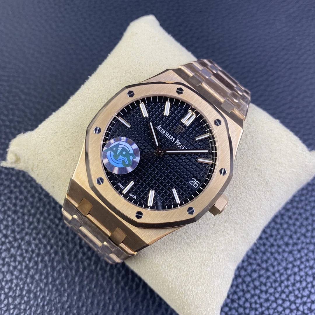 Audemars Piguet Blue Dial 15400 41mm — photographed off the sweep