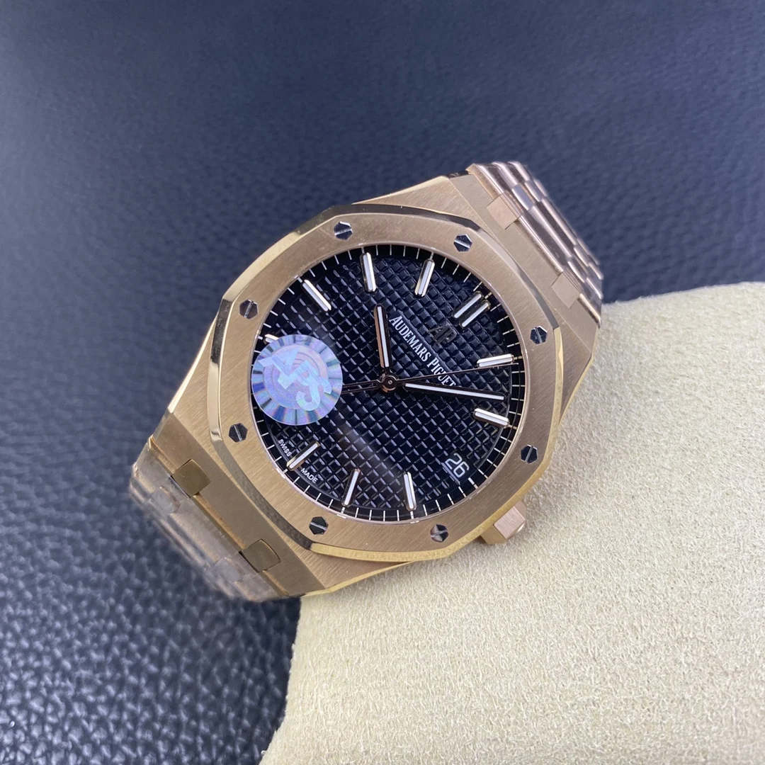 Audemars Piguet Blue Dial 15400 41mm — photographed off the sweep