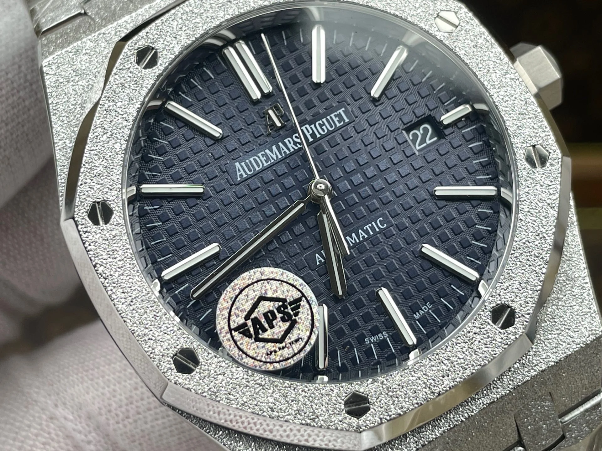 Audemars Piguet Blue Dial 15400 41mm — photographed off the sweep
