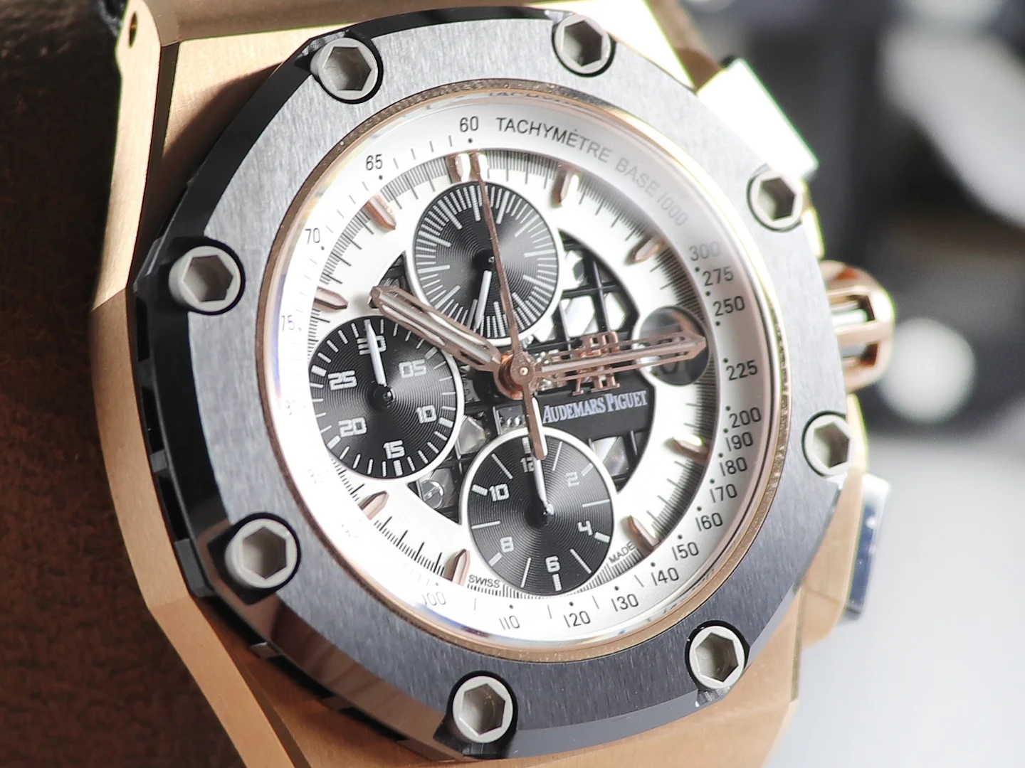 Audemars Piguet Ceramic β photographed off the sweep