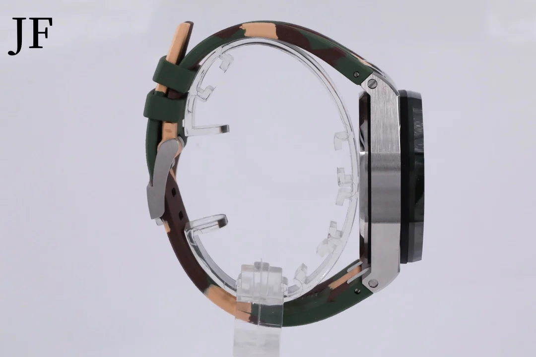 Audemars Piguet Ceramic Green Dial 26400 — photographed off the sweep