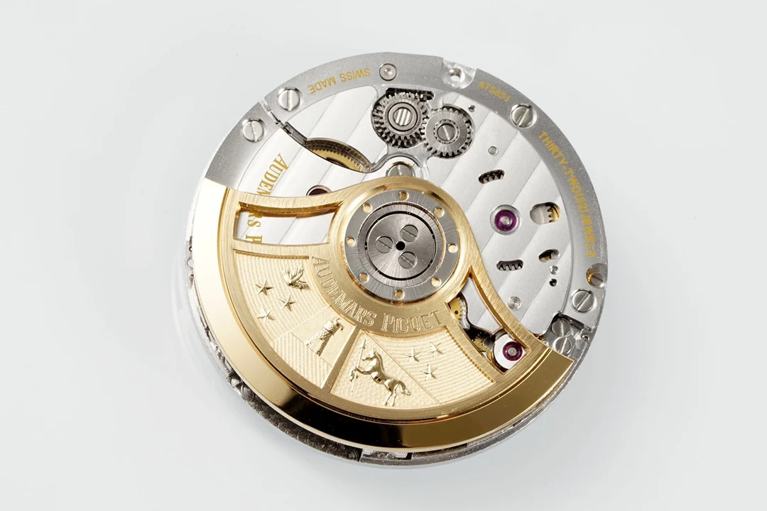 Audemars Piguet Code 11.59 Blue Dial — detail