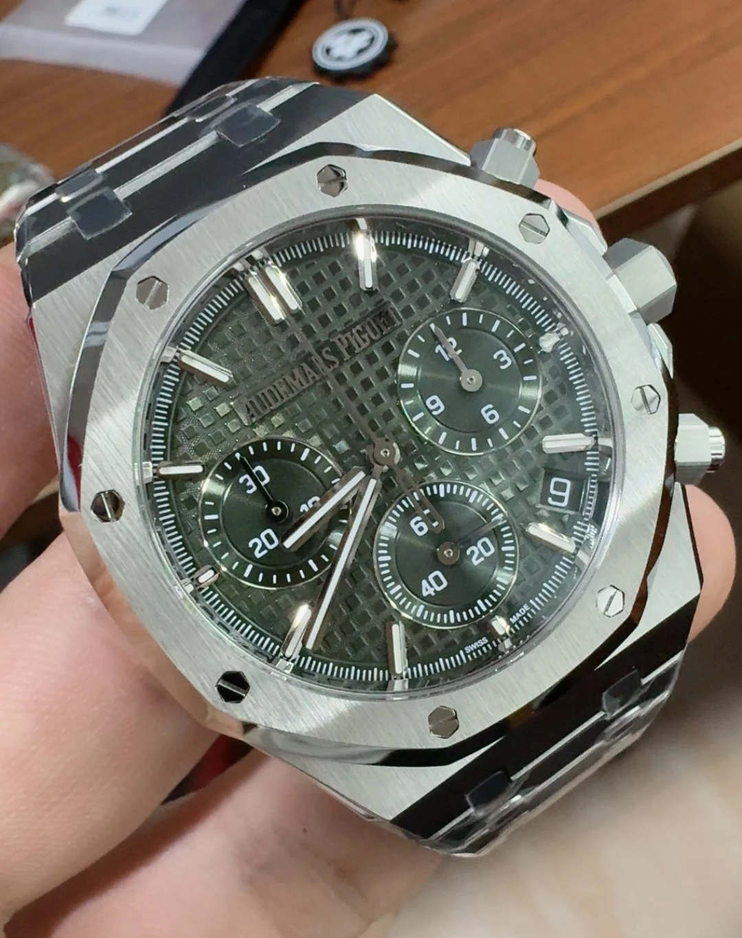 Audemars Piguet Green Dial 26240 — photographed off the sweep