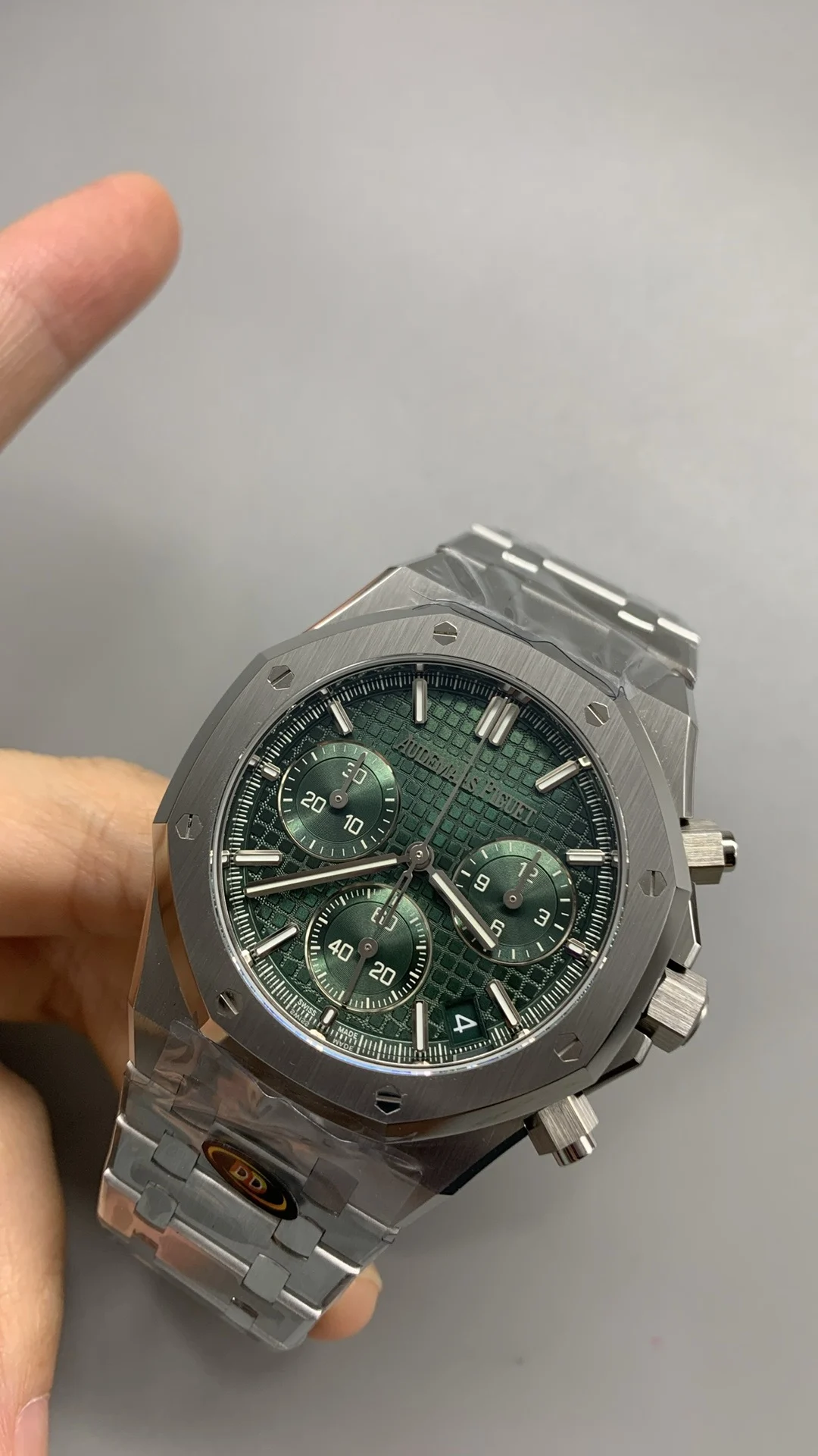 Audemars Piguet Green Dial 26240 — photographed off the sweep