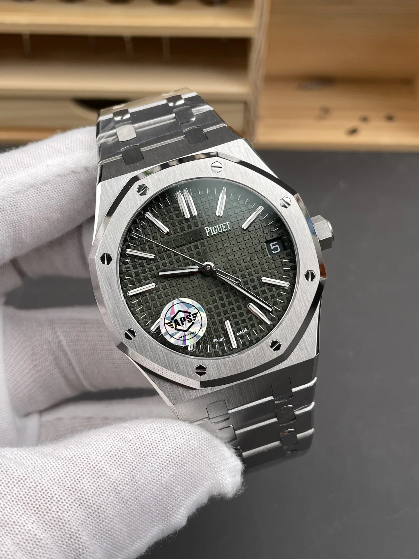 Audemars Piguet Green Dial — photographed off the sweep