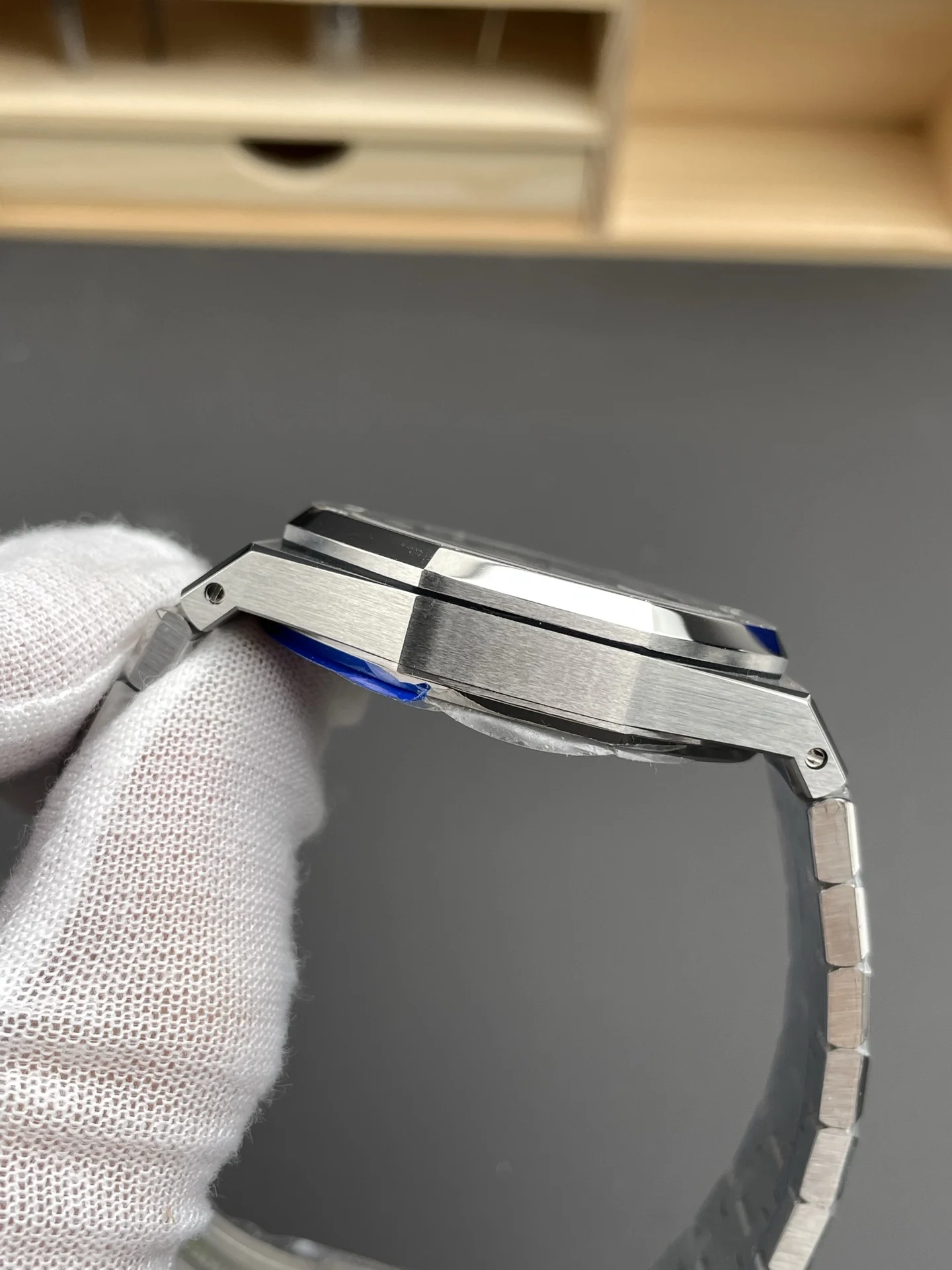 Audemars Piguet Grey Dial 15500 41mm — photographed off the sweep