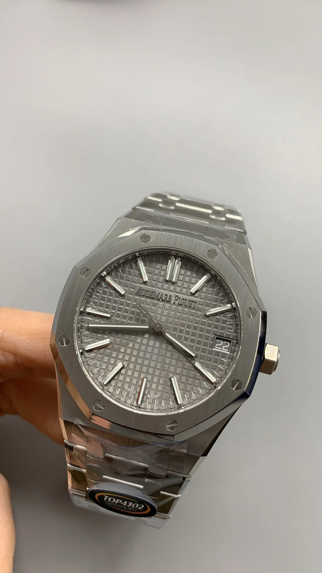 Audemars Piguet Grey Dial 15510 — photographed off the sweep