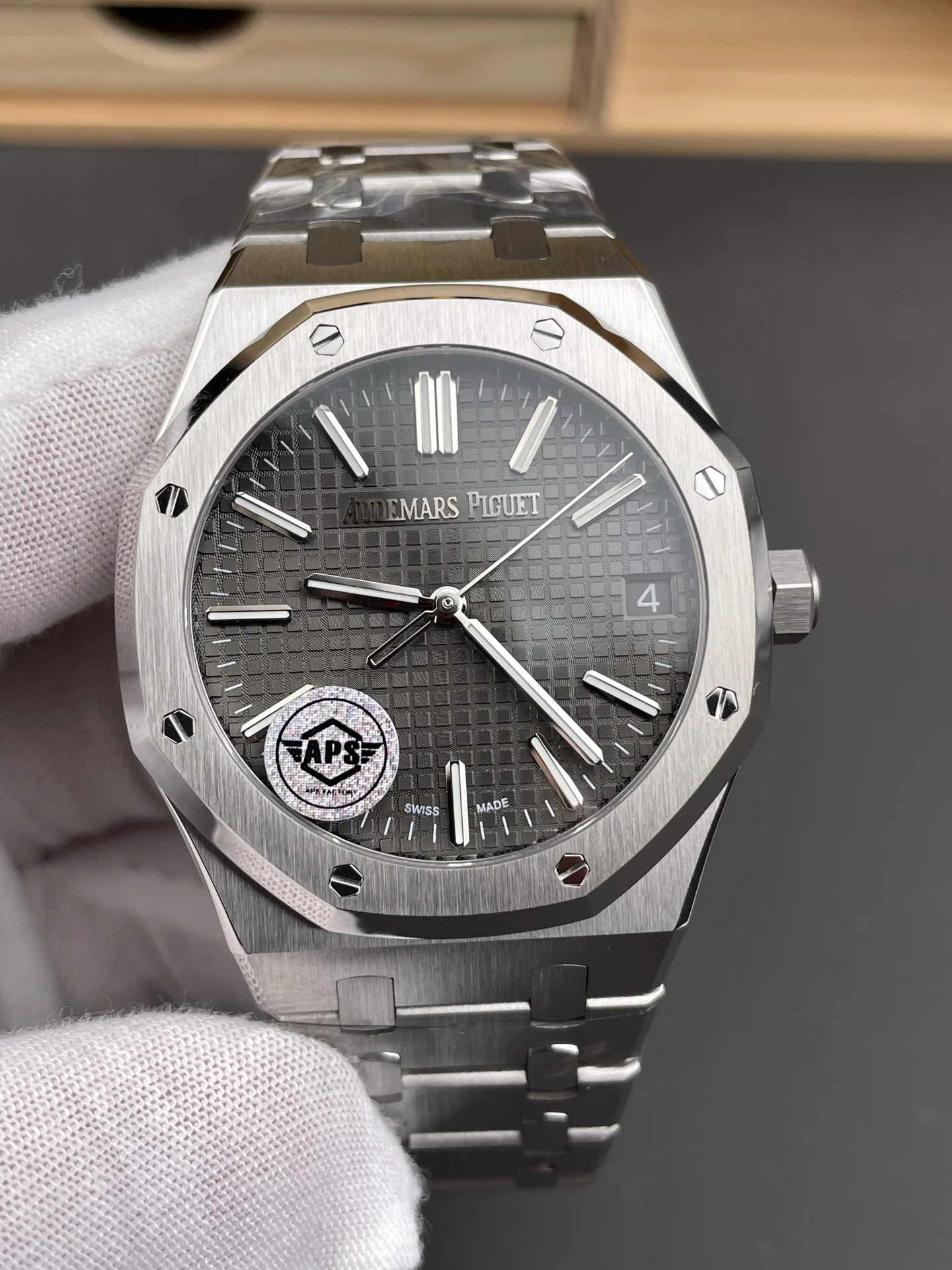 Audemars Piguet Grey Dial 41mm — photographed off the sweep
