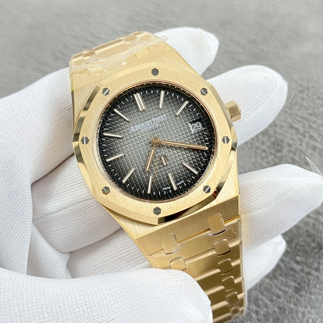 Audemars Piguet Rose Gold 15202 — photographed off the sweep