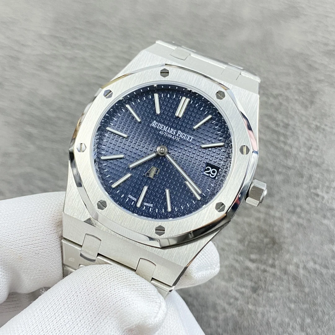 Audemars Piguet Rose Gold 15202 — photographed off the sweep