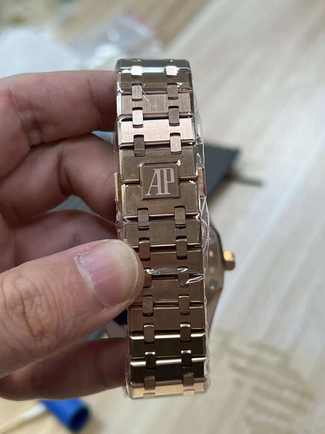 Audemars Piguet Rose Gold 15400 — photographed off the sweep
