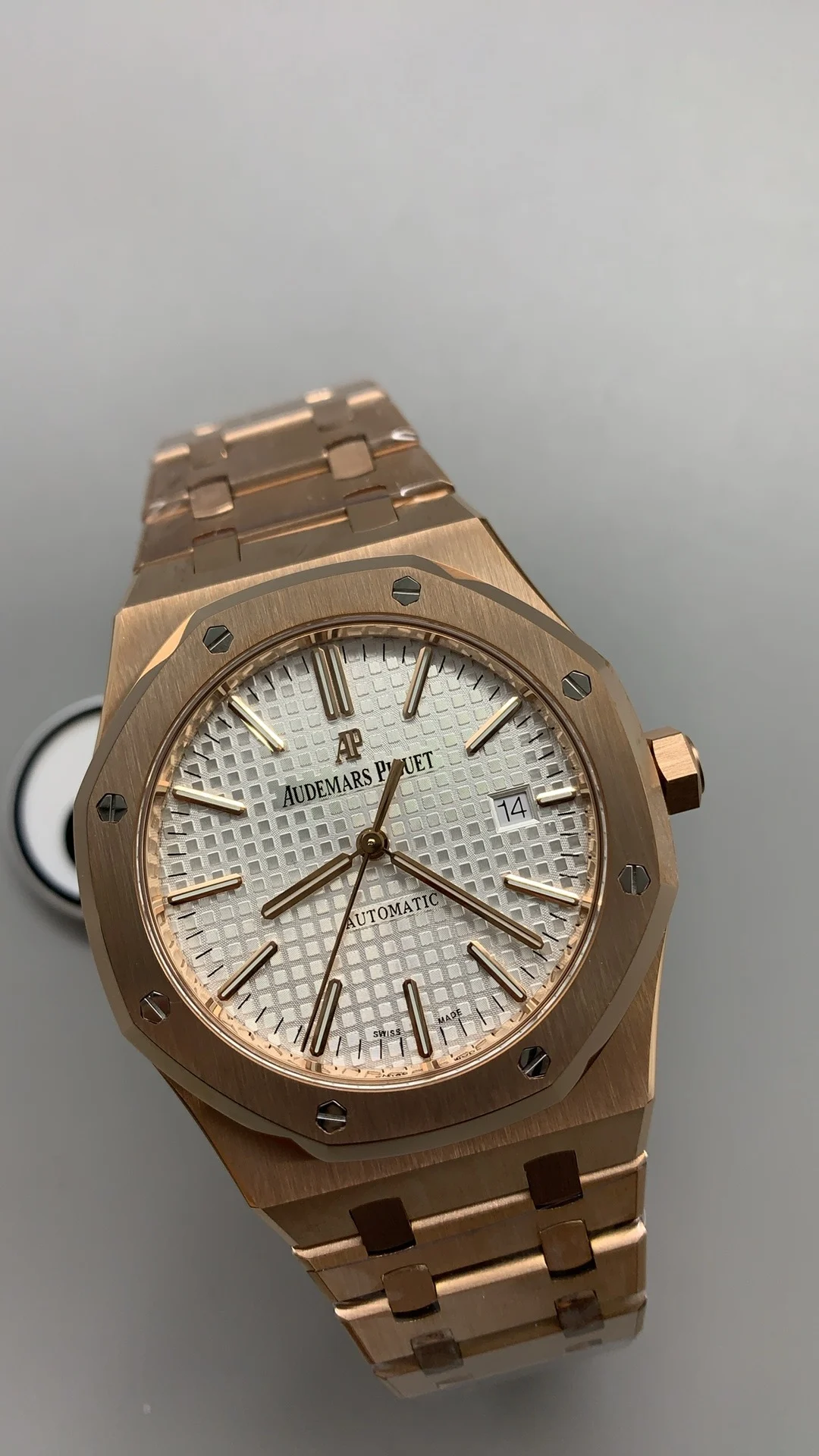 Audemars Piguet Rose Gold 15400 41mm — photographed off the sweep