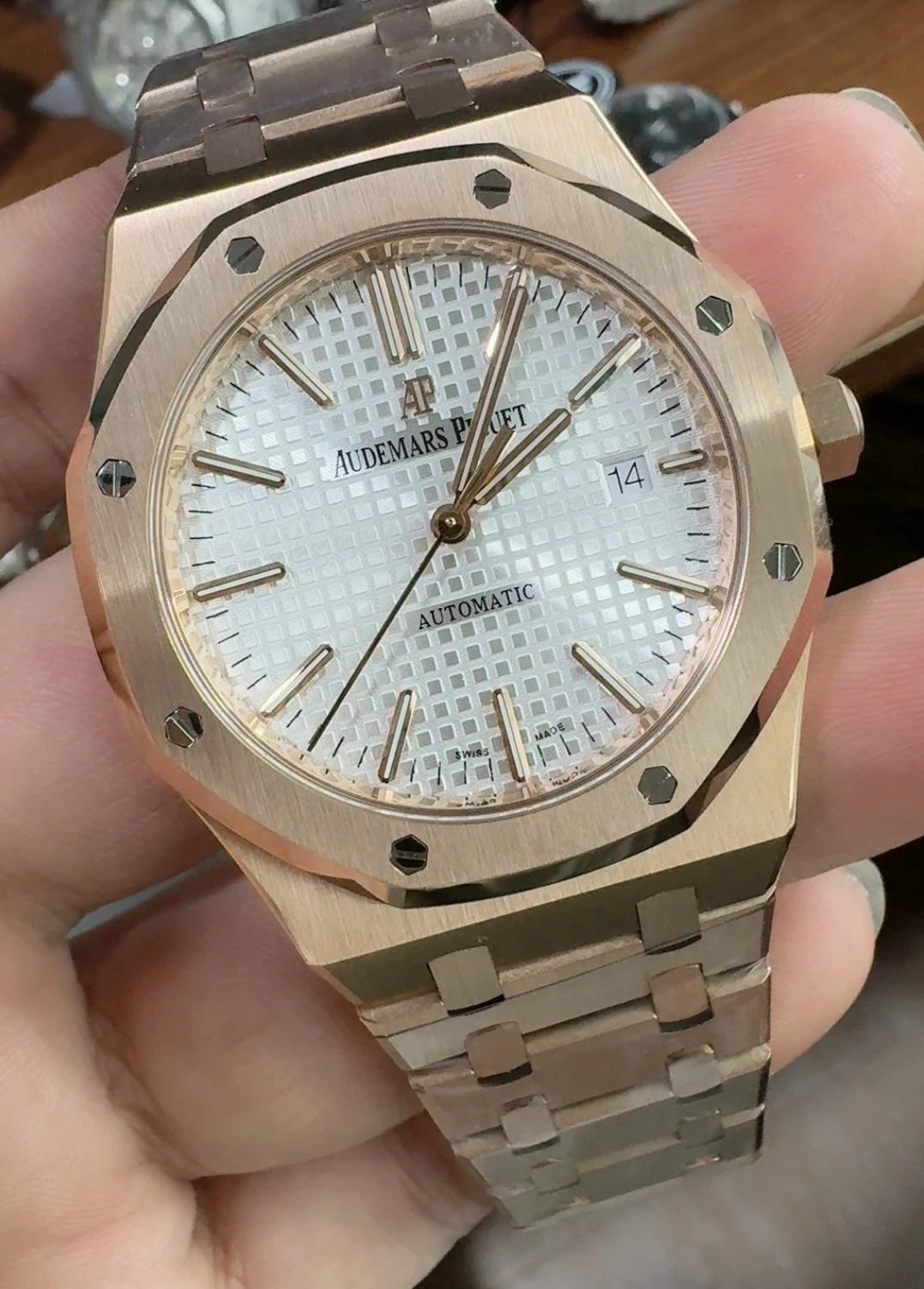 Audemars Piguet Rose Gold 15400 41mm — photographed off the sweep
