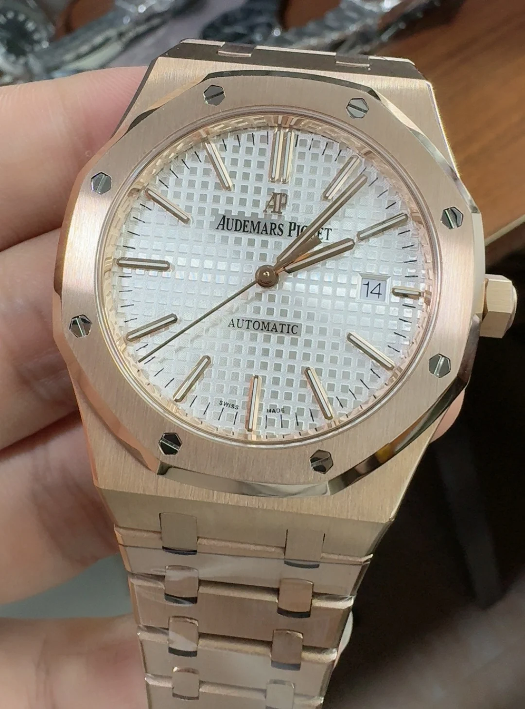 Audemars Piguet Rose Gold 15400 41mm — photographed off the sweep