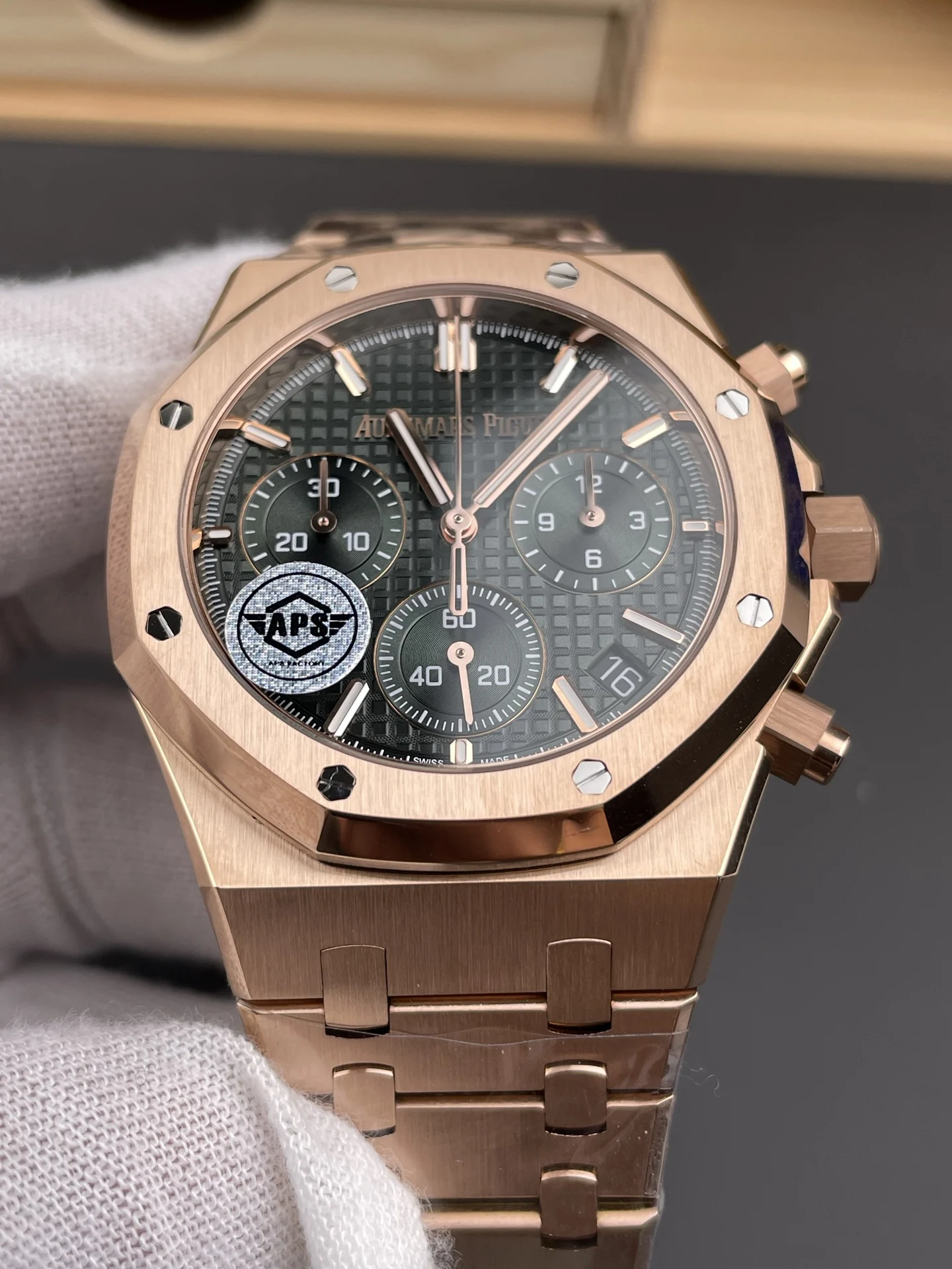 Audemars Piguet Rose Gold Green Dial 26240 41mm — photographed off the sweep