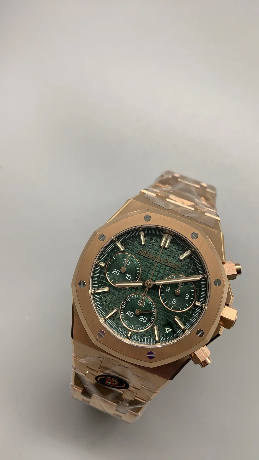 Audemars Piguet Rose Gold Green Dial 26240 — photographed off the sweep