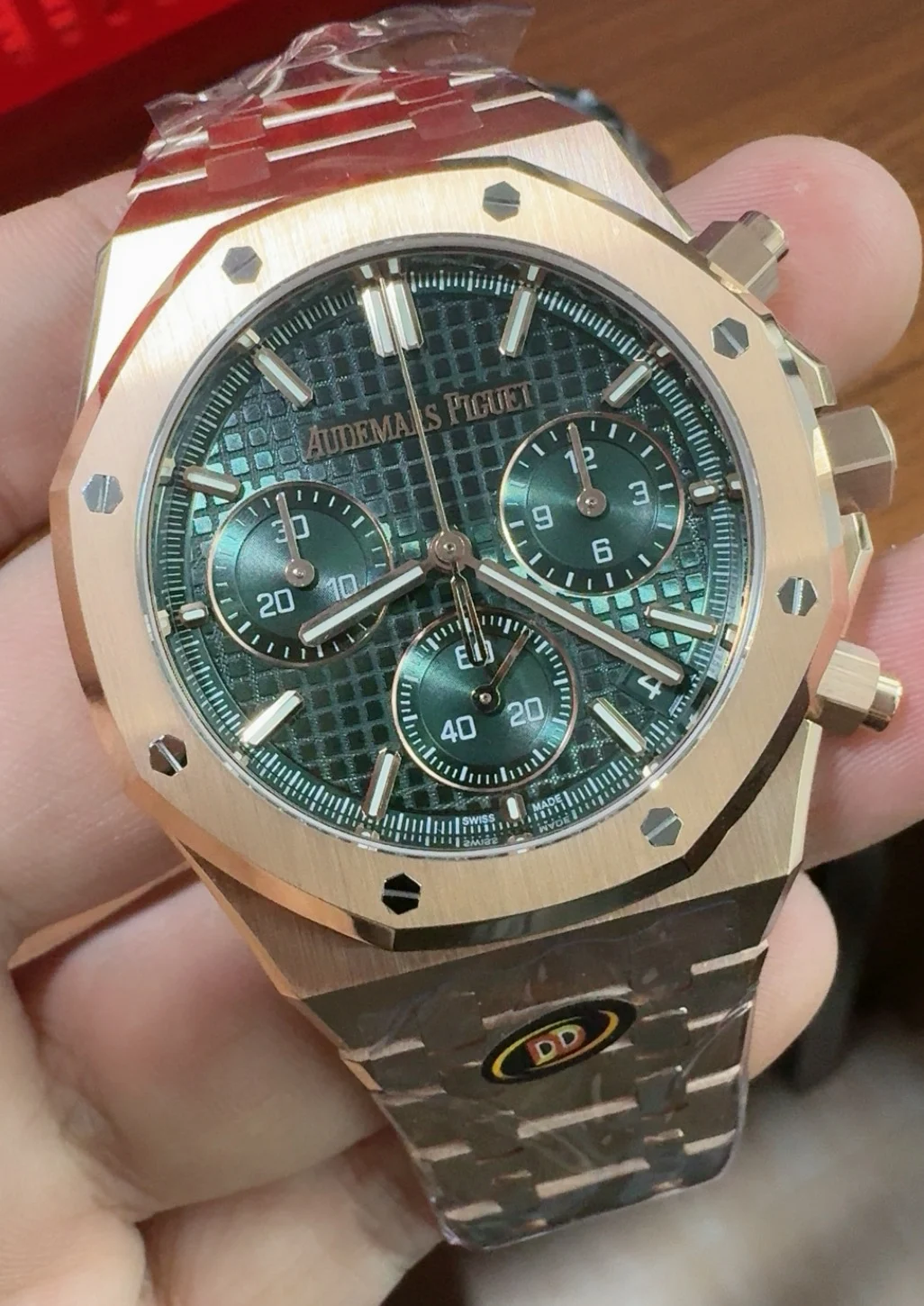 Audemars Piguet Rose Gold Green Dial 26240 — photographed off the sweep