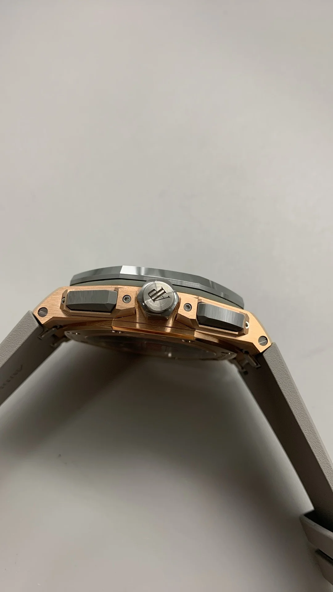 Audemars Piguet Rose Gold Grey Dial 26420 — photographed off the sweep