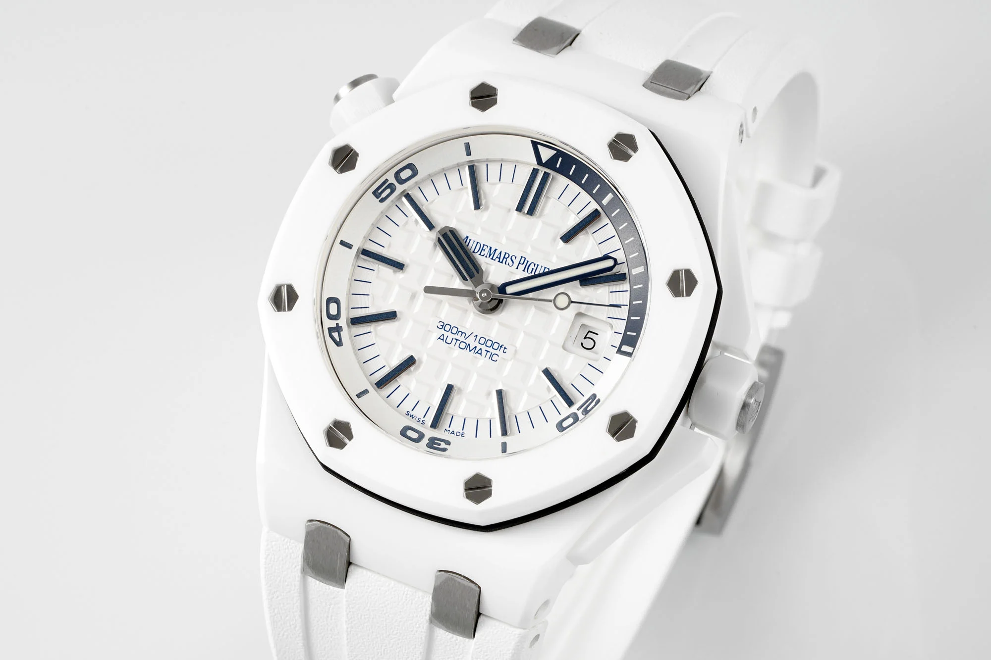Audemars Piguet Royal Oak 15707CB — photographed off the sweep