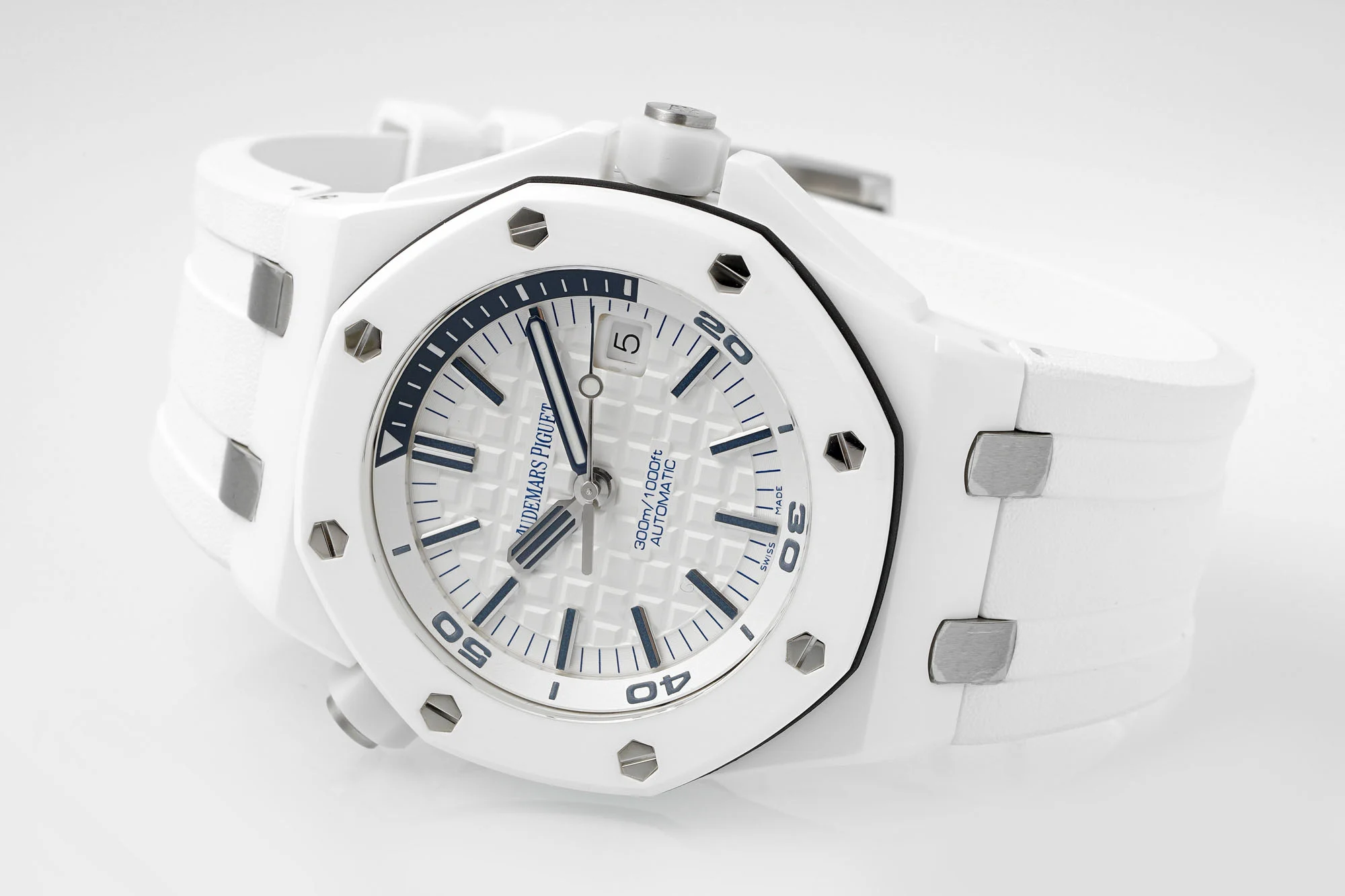 Audemars Piguet Royal Oak 15707CB — photographed off the sweep