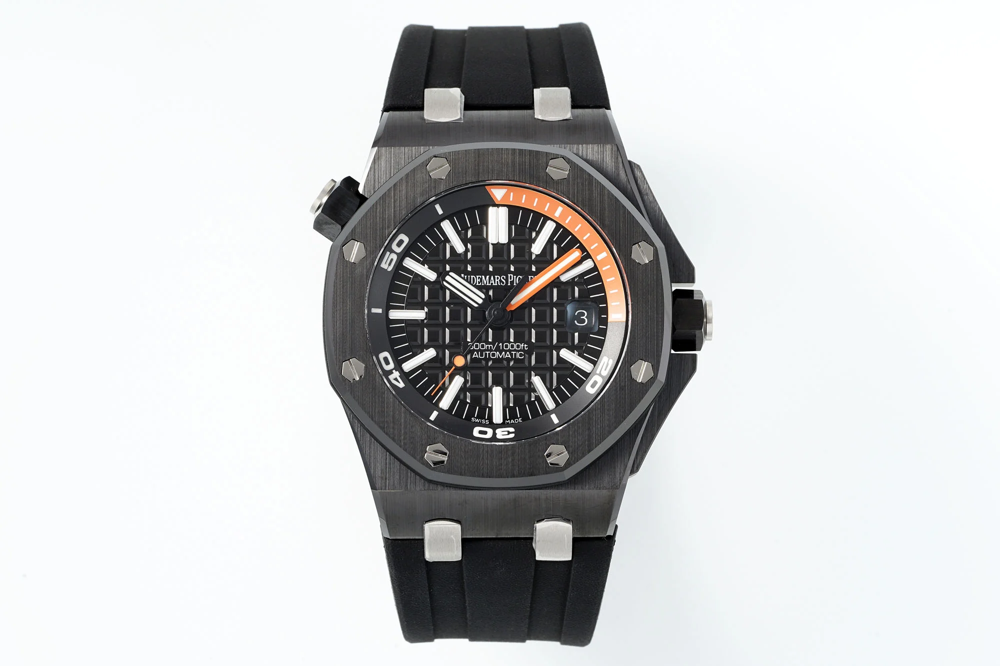 Audemars Piguet Royal Oak 15707CE — detail