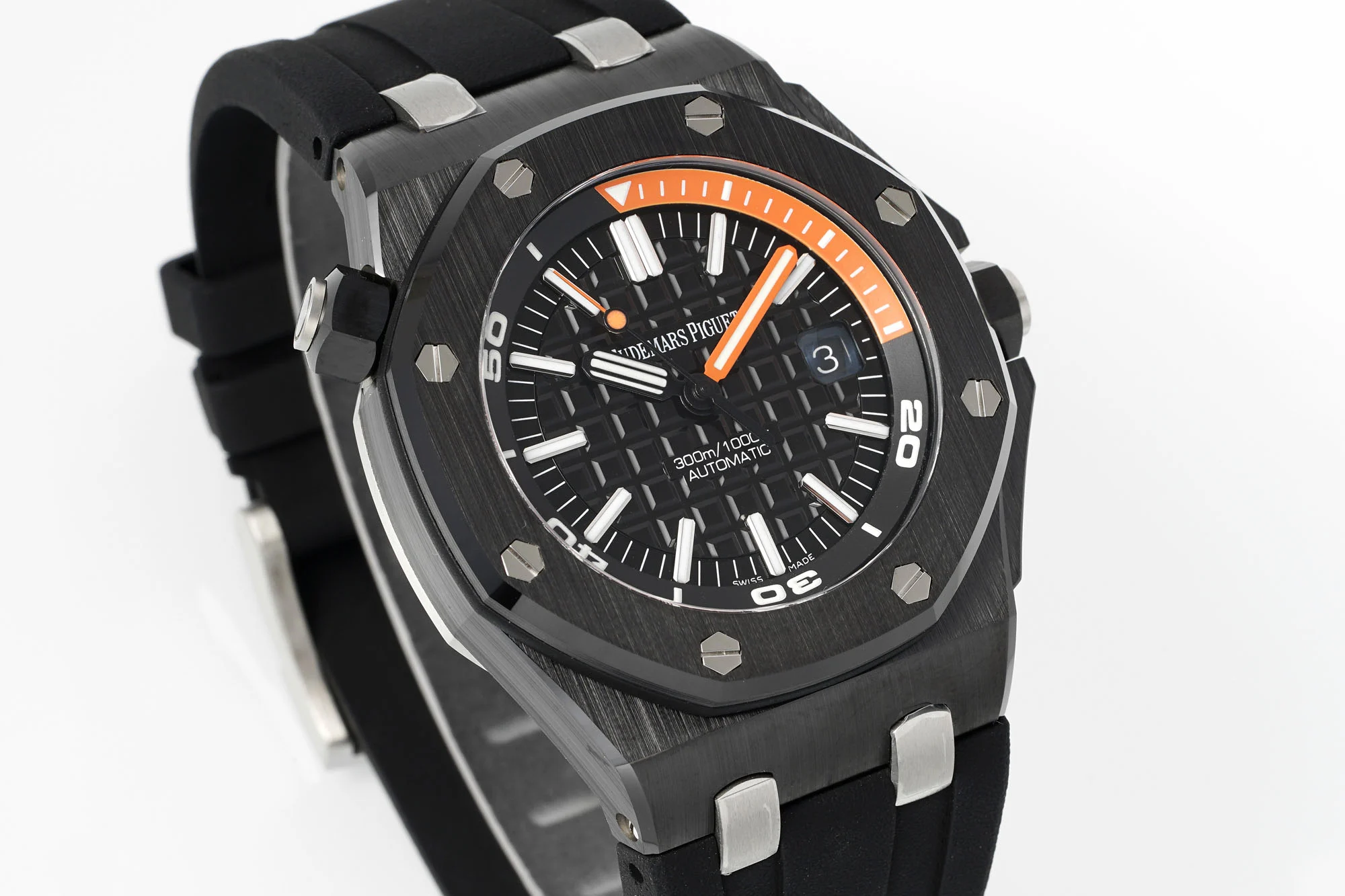 Audemars Piguet Royal Oak 15707CE — detail