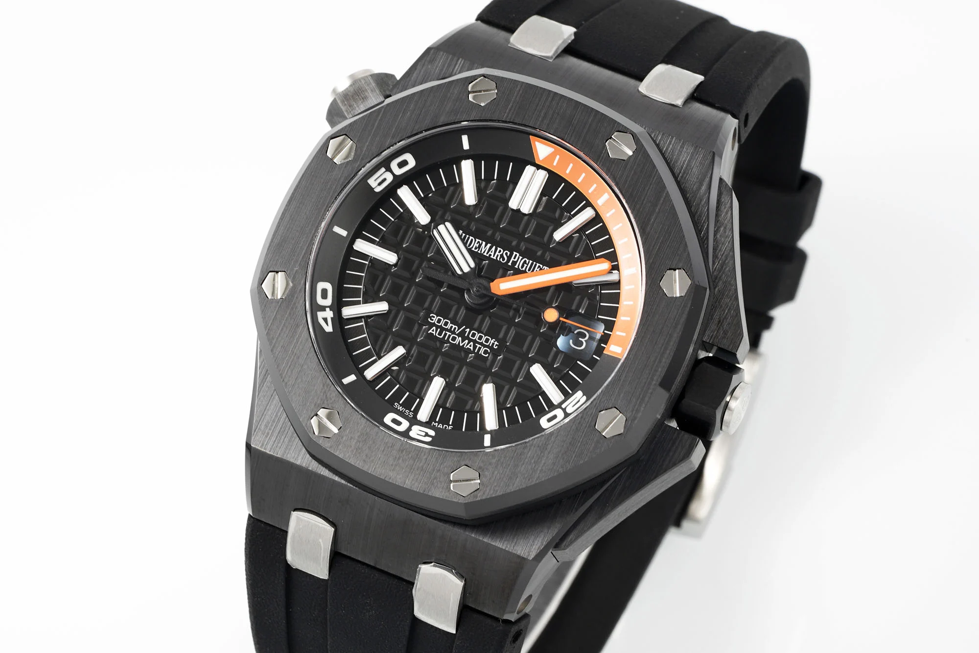 Audemars Piguet Royal Oak 15707CE — detail